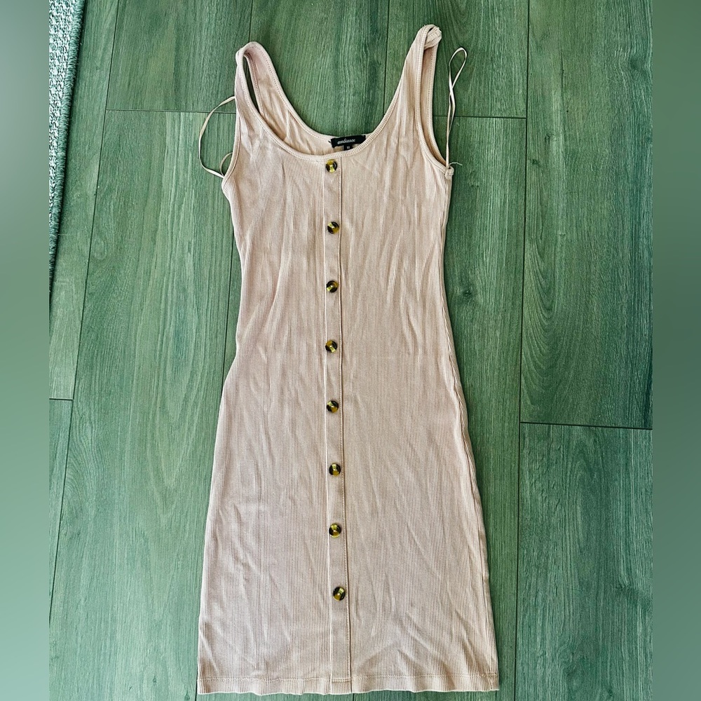 Ribbed bodycon dress